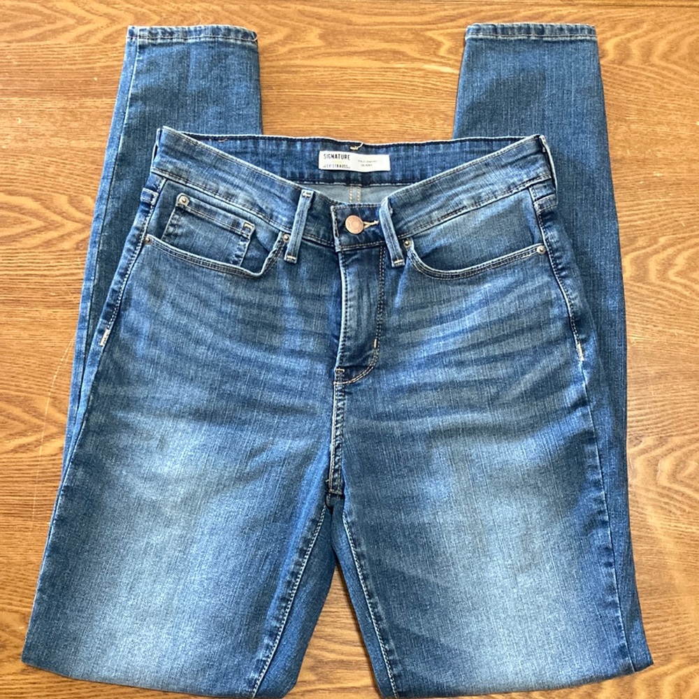 Levi Strauss Signature Totally Shaping Skinny Jeans Women’s 6L W28 L32